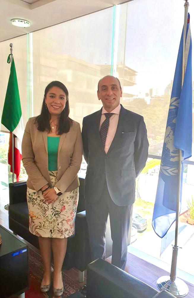 Yola_MartinezL's tweet photo. Esta mañana converso con @LorenzoJdeL, Representante del @PNUD_Mexico, a quien agradezco su apertura para generar alianzas que hemos impulsado desde la @SEBIEN_GobOax para la implementación de la #Agenda2030 en Oaxaca. https://t.co/faG7NyrvXO