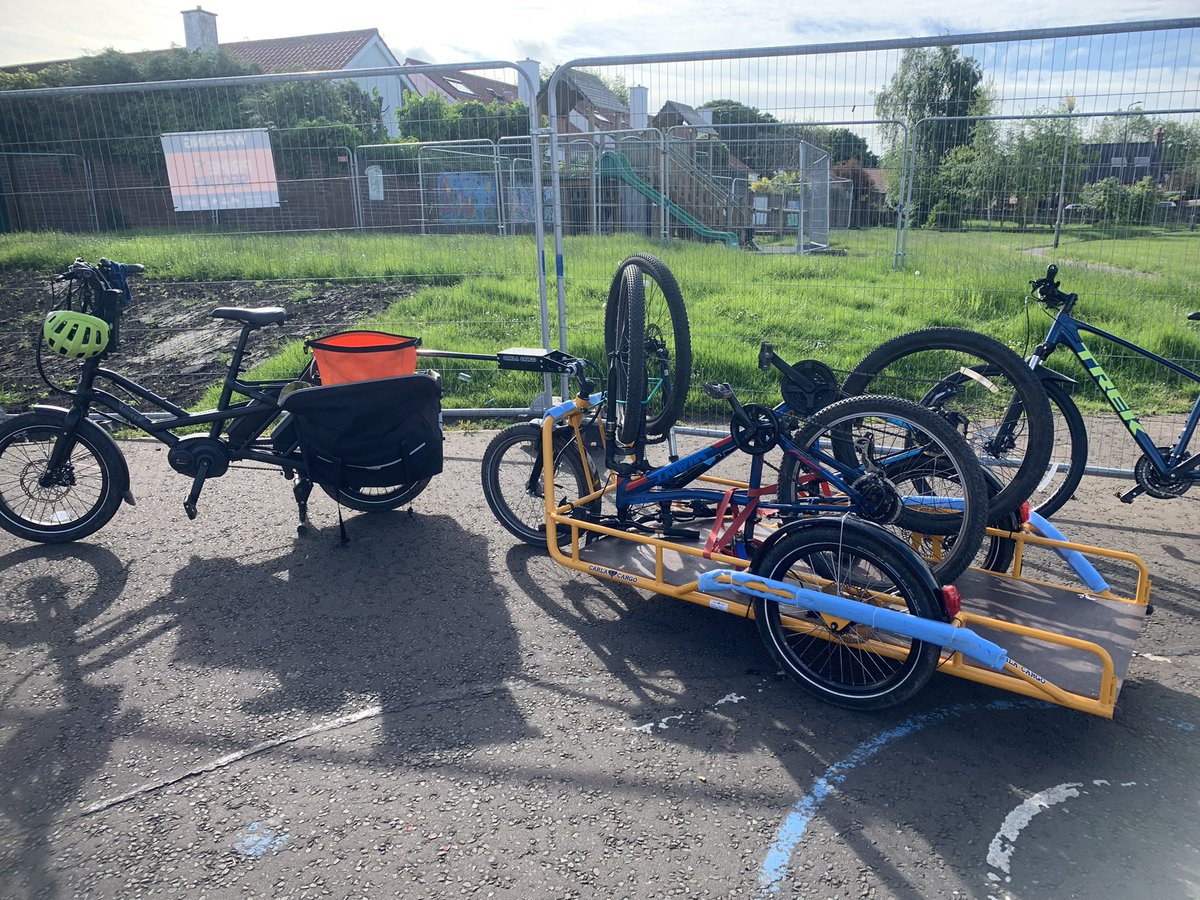 ELOutdoorEd's tweet photo. Dropping off bikes @GabrielAssis this morning for the P7 Real Adventure Day. Thank you to @ibikeelothian for lending us the ebike and trailer. https://t.co/ROFswIJ9cb