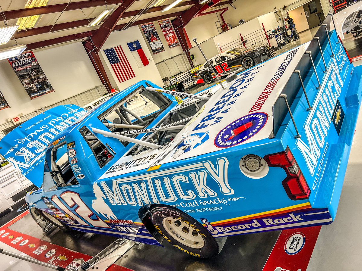 SpencerBoyd's tweet photo. Almost time to load the largest @MTKYColdSnacks #ColdSnack ever made 😉 

Off to @TXMotorSpeedway ! 🤠 

Sportsman's Choice &amp; Record Rack Feed 🦌 https://t.co/MGwkhzGDsT