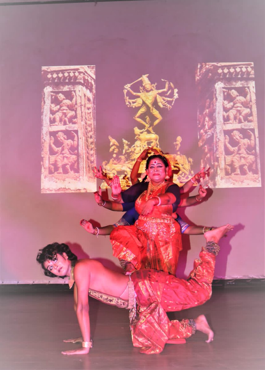 IndianMuseumKol's tweet photo. International Museum Week
Power of Museums 
Day 4 (May 19, 2022)

Prof. Dr. Mahua Mukherjee, Artistic Director - Gaudiya Nritya Bharati presented Gaudiya Nritya along-with her team on May 19, 2022. 

#IMD2022 #MuseumMemories #MuseumsReimagined #AmritMahotsav @MinOfCultureGoI https://t.co/lH613mOpGL