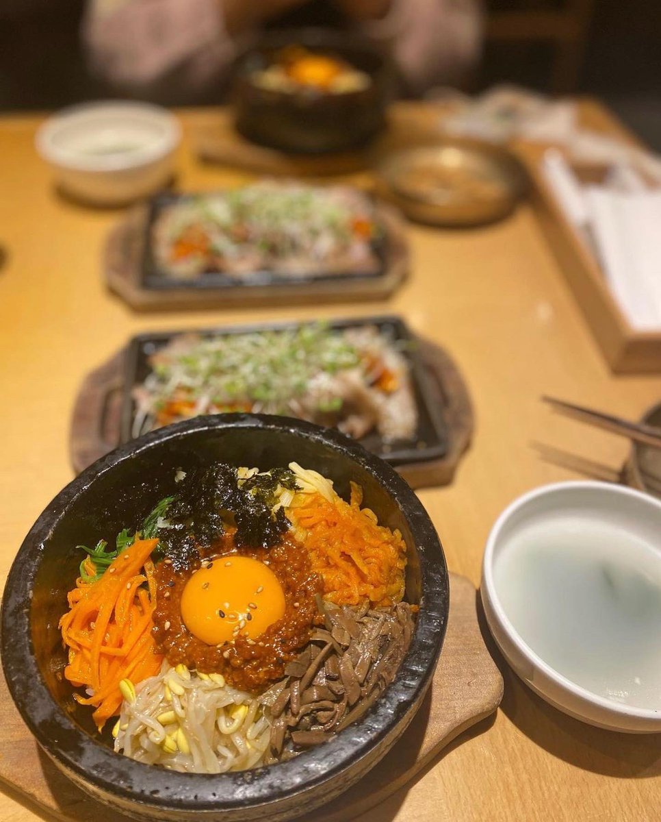gohandayow's tweet photo. 📍水刺斎 /渋谷
渋谷駅直結！渋谷ヒカリエ6階にある日本野菜ソムリエ協会認定のお店👶🏻
セットでいろいろ付いていて、ボリューミで満足！美味しかった♪
次はスンドゥブチゲのセットも食べたい〜！
渋谷周辺でヘルシーな韓国料理を食べたい方にはおすすめ！ https://t.co/856KfMwGKG