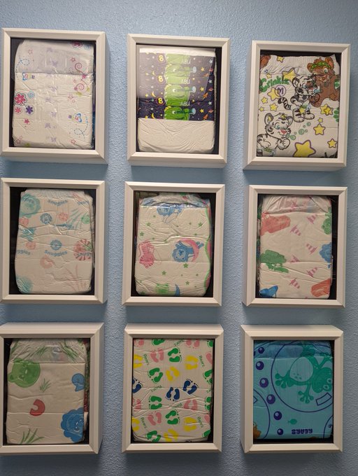 Diaperperv - Your Diaper Muse - The history wall at Changing Times Diaper Co @ABUDiapers @CrinklzOfficial @tykables https://t.co/fc6EBxBS4f