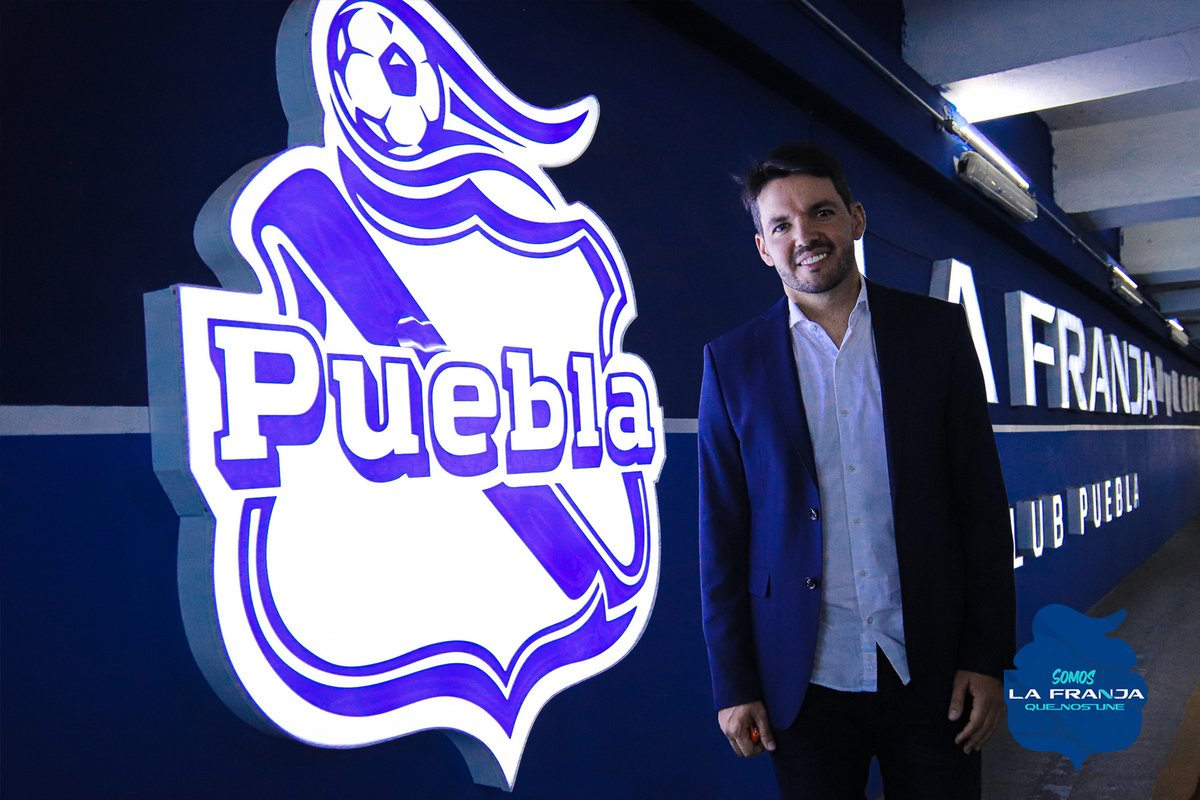 ClubPueblaMX's tweet photo. ¡Qué siga el laburo, hijos de su Enfranjadísima!👊🏻

RT si estás listo para el capítulo 4 del #Larcamonismo 🔵

#LaFranjaQueNosUne🎽 https://t.co/1PMK0NbS1v