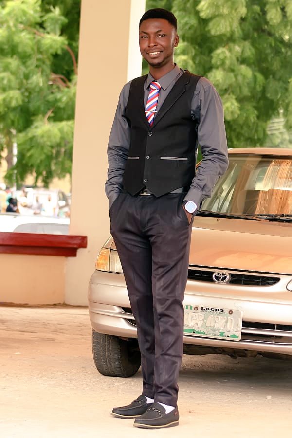 uncle_emmanuel_'s tweet photo. Today I was inducted into the Nigerian Society of Engineers (NSE) as a Graduate Member from Ladoke Akintola University of Technology (LAUTECH), Ogbomosho.

Olawumi, Emmanuel Oladosu
https://t.co/NQ6WBdCvcb Electronic and Electrical Engineering (First class Hons) [CGPA 4.63/5.00]. https://t.co/GumyFJA0UU
