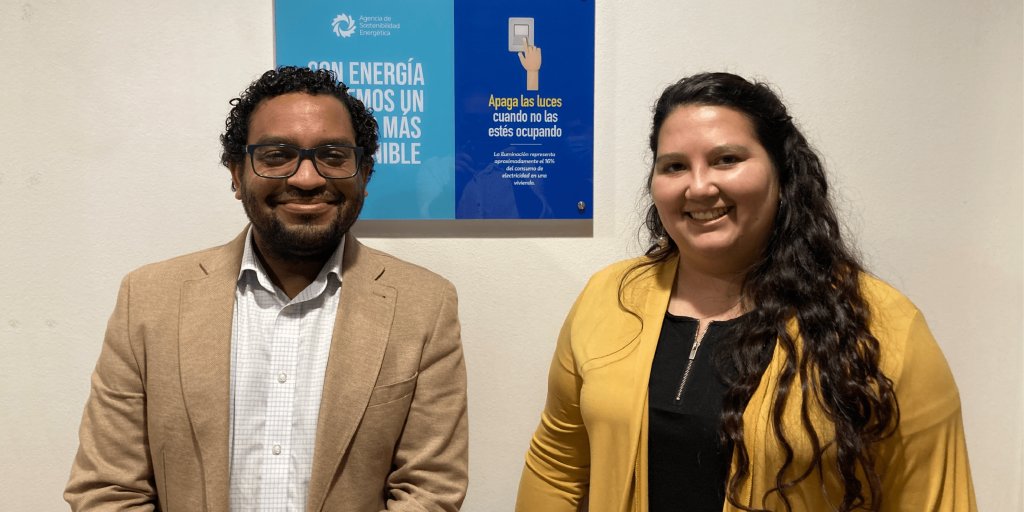 Agencia__SE's tweet photo. .@rosariquelmeh asume como nueva Directora Ejecutiva de la Agencia de Sostenibilidad Energética https://t.co/RdIG0xhToz https://t.co/G0Id90N9oq