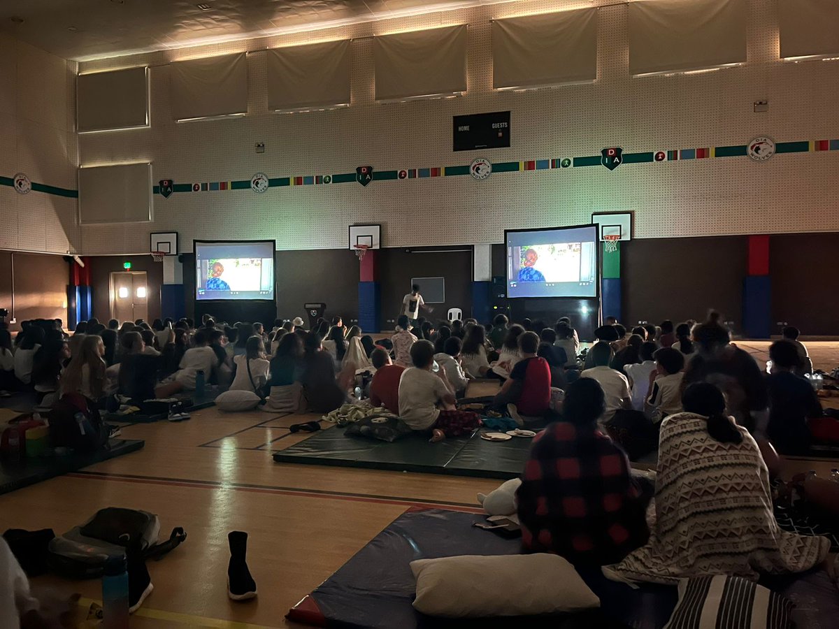 Y6-7 Movie Night! So good to see our #DIAcommunity coming together again! Thanks to our <a href="/ib_c_p/">IB CP</a> #students for organising! #DreamInspireAchieve
