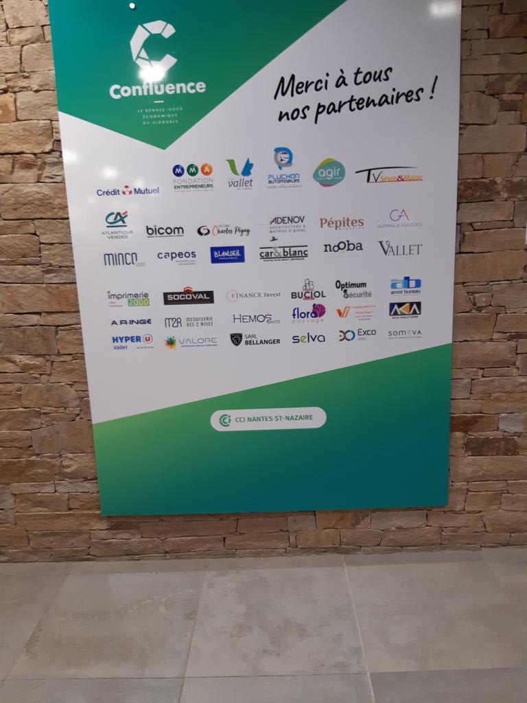 LeFollC's tweet photo. Confluence  2022  dans le Vignoble c est maintenant à  Vallet https://t.co/MTcrI2FH4i