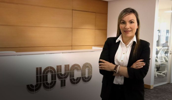 ValoraAnalitik's tweet photo. #EspecialInfraestructura | #Joyco explica los importantes cambios que traen los megaproyectos #5G 🏗️
https://t.co/CauaZObcej https://t.co/a9TqiKjuXR