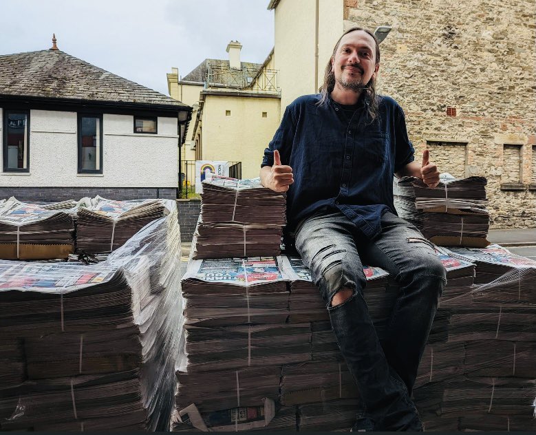 Delivery army assemble. Come grab em whilst they're hot! 25k of the buggers. Let us know where you can hit so we can keep track and ensure the widest spread!  We wanna do a mixture of door to door, outlet drops, events, holiday spots, markets etc etc.
Let's spread the word.