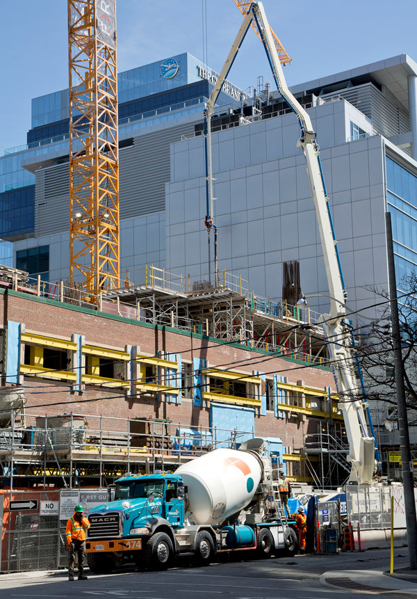 Daily Commercial News (@dcn_canada) on Twitter photo PHOTO: Concrete work is progressing for the EQ Bank Tower in Toronto, a joint venture between <a href="/FirstGulfCorp/">First Gulf</a> and the <a href="/HOOPPnow/">Healthcare of Ontario Pension Plan</a>, the project includes partial demolition of an existing structure for a 24-storey office tower. ow.ly/N5AC50Jcn3W PHOTO: Concrete work is progressing for the EQ Bank Tower in Toronto, a joint venture between <a href="/FirstGulfCorp/">First Gulf</a> and the <a href="/HOOPPnow/">Healthcare of Ontario Pension Plan</a>, the project includes partial demolition of an existing structure for a 24-storey office tower. ow.ly/N5AC50Jcn3W