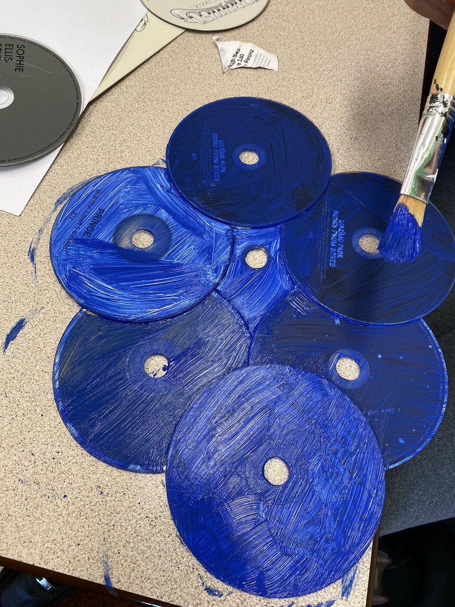 MrDixonLSO's tweet photo. Fantastic work today from Year 8 curriculum support pupils, creating pieces of art from old CDs to be displayed in the new radio studio! @BryntegSchool @BryntegFm 

#recycle #cds #schoolradio #art #studio #year8 https://t.co/VQvGYsLvlG