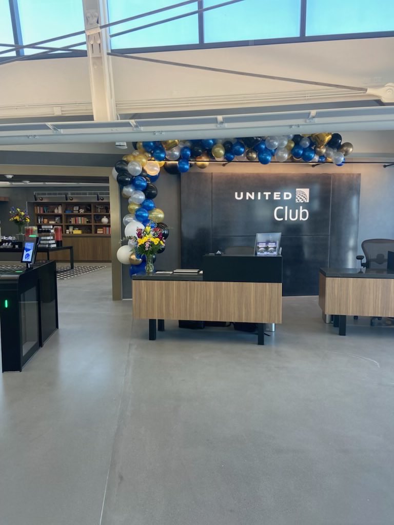 Janet Burnett (@janetburnett69) on Twitter photo The EWR C3 Club is finally open🎉🎊 thanks to everyone who worked to make this happen. #ProudPS Moment#
<a href="/KevinMortimer29/">Mt. Keverest</a> <a href="/GrewalMandee/">Mandeep Grewal</a> <a href="/Aaron_McMillan/">Aaron McMillan</a> <a href="/weareunited/">We Are United</a> <a href="/jwartner8/">Jennifer Wartner</a> The EWR C3 Club is finally open🎉🎊 thanks to everyone who worked to make this happen. #ProudPS Moment#
<a href="/KevinMortimer29/">Mt. Keverest</a> <a href="/GrewalMandee/">Mandeep Grewal</a> <a href="/Aaron_McMillan/">Aaron McMillan</a> <a href="/weareunited/">We Are United</a> <a href="/jwartner8/">Jennifer Wartner</a>