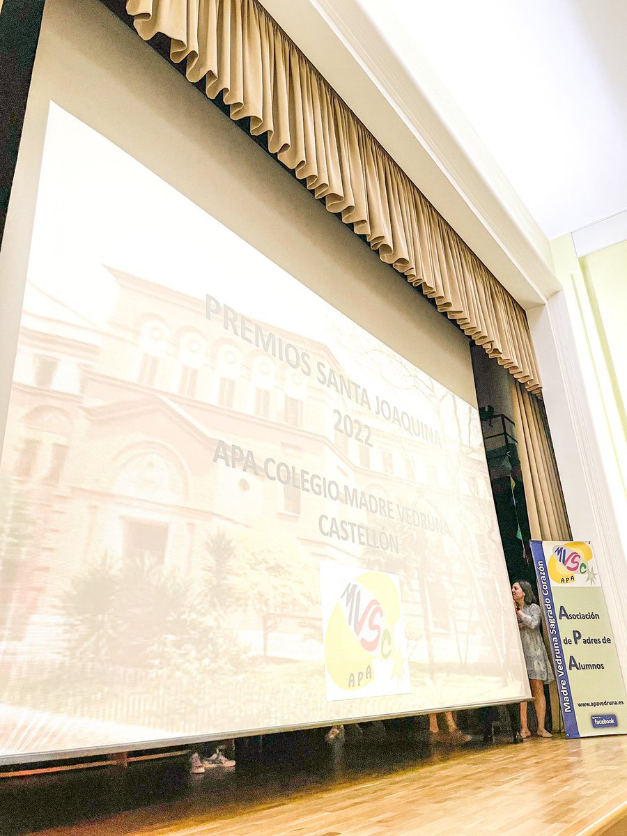 fecmvsc's tweet photo. Hoy hemos celebrado la entrega de premios del @apamadrevedruna por el concurso de #SantaJoaquina para el alumnado que ha demostrado su #creatividad #talento e #innovación con sus trabajos, desde Infantil hasta Bachillerato. Enhorabuena a tod@s los premiad@s! https://t.co/HoMkDdcwvi