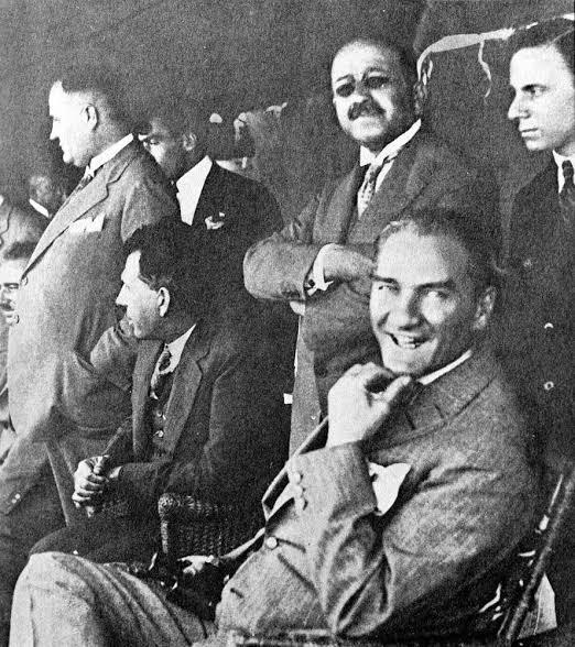 Santra Sports (@sports10live) on Twitter photo Yunan Spiker: Ergin Ataman, Atatürk gibi başımıza bela oldu. Yunan Spiker: Ergin Ataman, Atatürk gibi başımıza bela oldu.