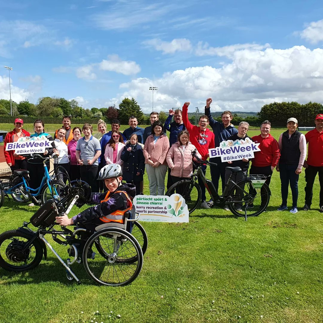 KerryRSP's tweet photo. What a day we had at our Cycling Taster Event for our local Disability Services. Loads of smiles and excitement in celebrating #BikeWeek Kerry.
๐๐Well done everyone
#ClickIntoGear #BikeWeekKerry https://t.co/SjdzXhHrrk