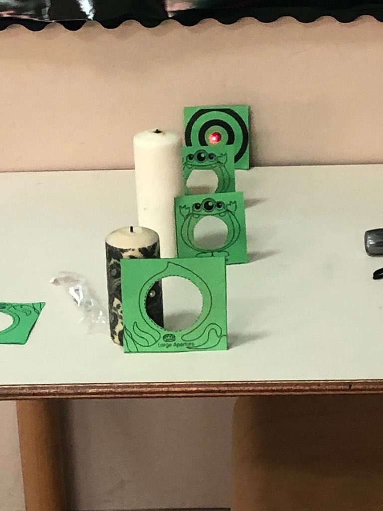 AIS_Grade5's tweet photo. 5B enjoyed checking out the properties of light. Did you know light travels in a straight line? Lasers make this easy to observe! Wait ‘till we try out reflecting light off mirrors!!! #AISGrade5 https://t.co/QYe4jXyYSC
