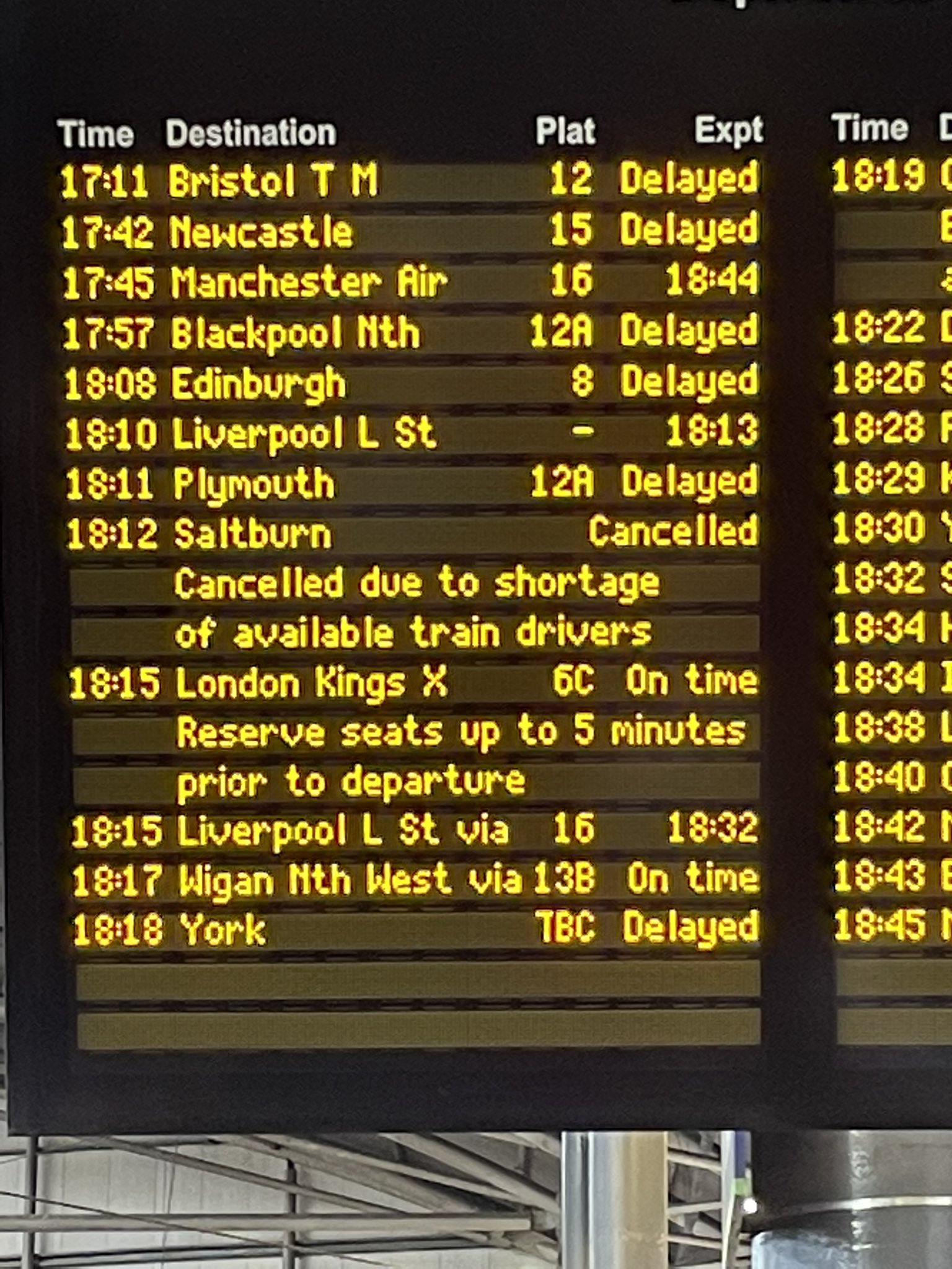 on Twitter: "One broken down train and EVERYTHING @TPEassist. Every morning this week commuter trains cancelled. We need more capacity. We need a new station #Leeds We need a