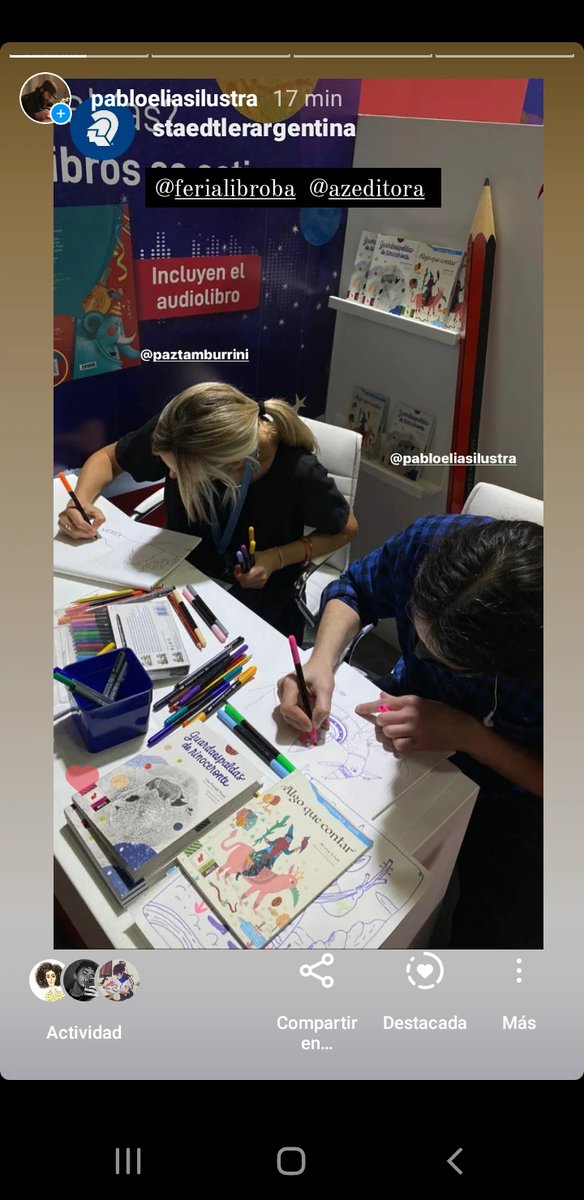 Postales de la <a href="/ferialibroinf/">Feria Libro Infantil y Juvenil.</a>  en el stand de <a href="/AZEditora/">AZ Editora</a> 
el 01/05 dibujando y firmando junto a Paz Tamburrini
_
#AZEditora #feriadellibroba #paztamburrini #pabloeliasilustra #firma #dibujo