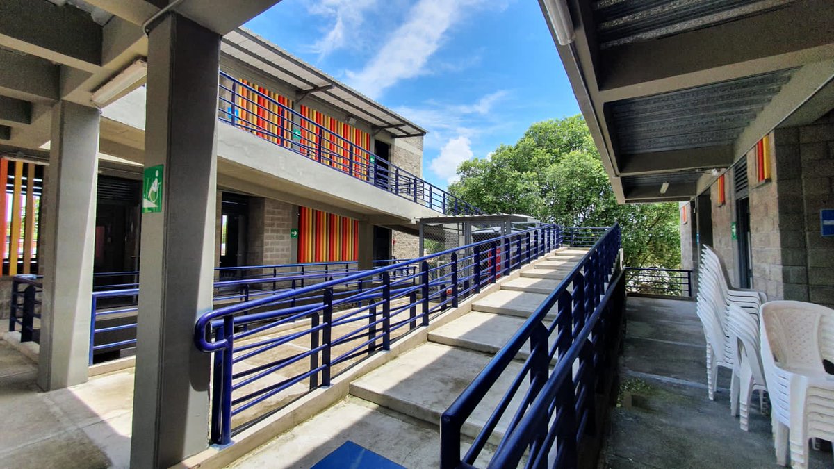 #EsConHechos | La segunda sede entregada a los niños 👨‍🎓👩‍🎓 de Gamarra fue la Escuela Urbana Mixta San Antonio, que tiene un área de construcción de 496 metros cuadrados, distribuidos en 5 salones; cocina y comedor; baños; un centro de recursos y cuarto de servicios generales