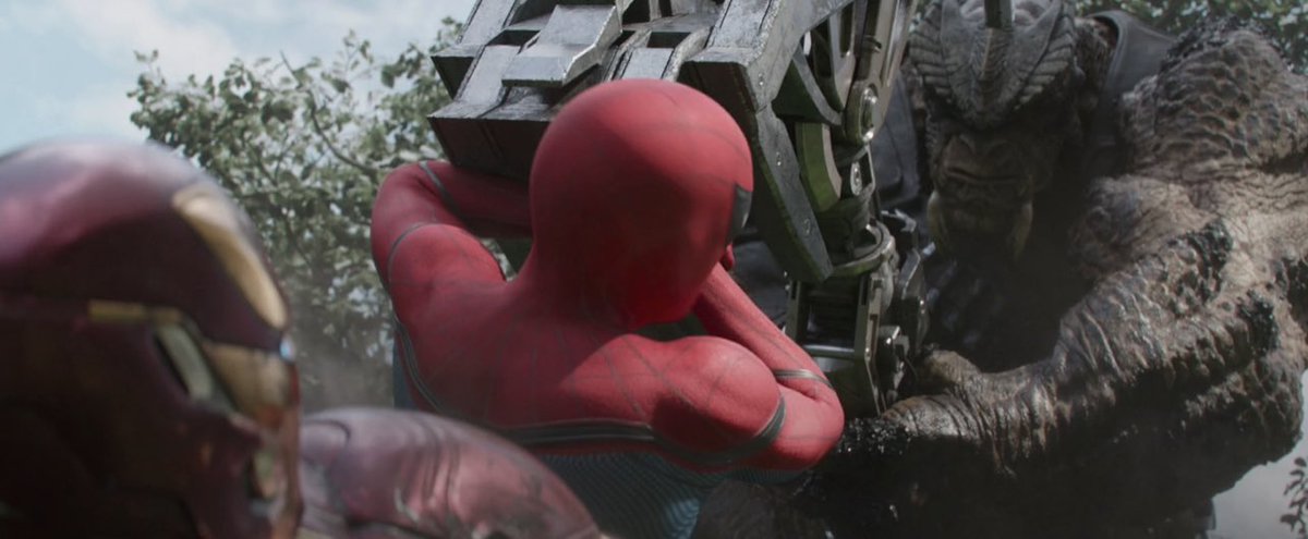 parkersarchive's tweet photo. spider-man in avengers: infinity war (2018) https://t.co/920oTlkABp