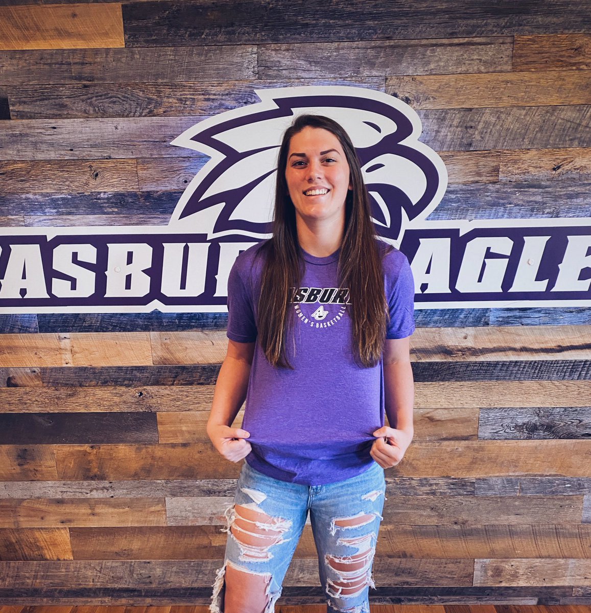 PrestonCamryn's tweet photo. So excited to announce my commitment to @AsburyWHoops. Thank you to @Coach_Mayes @Coach_G_AU for this amazing opportunity🏀💜🦅#blessed https://t.co/9pKXL3xyzP