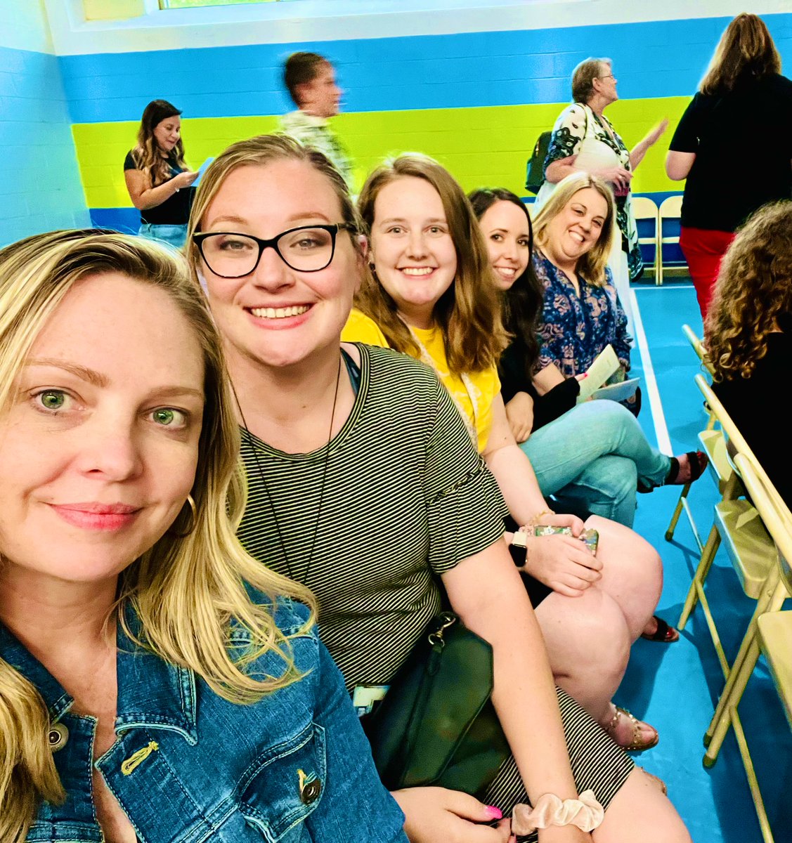 Marie Logue tweet media