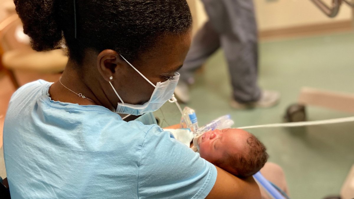 NICUHandtoHold's tweet photo. Hand to Hold launches NEW Virtual Support Groups for NICU dads, Spanish-speaking parents, high-risk pregnancy and more! Hand to Hold Expands Virtual Support Groups for NICU Parents https://t.co/pWyQa3ajFv #NICUsupport #NICUmom #NICUdad https://t.co/77g9su2sfQ