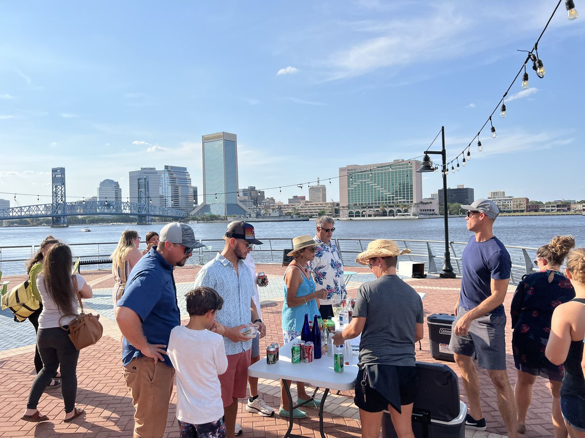 jakegordon's tweet photo. #SipandStrollJax presented by @PNCBank is BACK! Southbank Riverwalk tonight on Third Thursday &amp; every month the rest of 2022! See you here! #embracetheriver https://t.co/y7cP3j4K7a