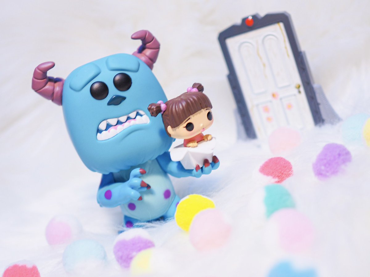 peariiezz's tweet photo. Sweet like candy 🍬 @originalfunko 

#FunkoPhotoADayChallenge 
The theme for today is #Pastel

#May #Funko #FunkoPop
#FunkoSulley #FunkoPopSulley
#FunkoBoo #FunkoPopBoo
#FFTHPhotoADay
#FunkoFunaticTH #FunkoCollector
#Sulley #Boo https://t.co/fp59nGatJw