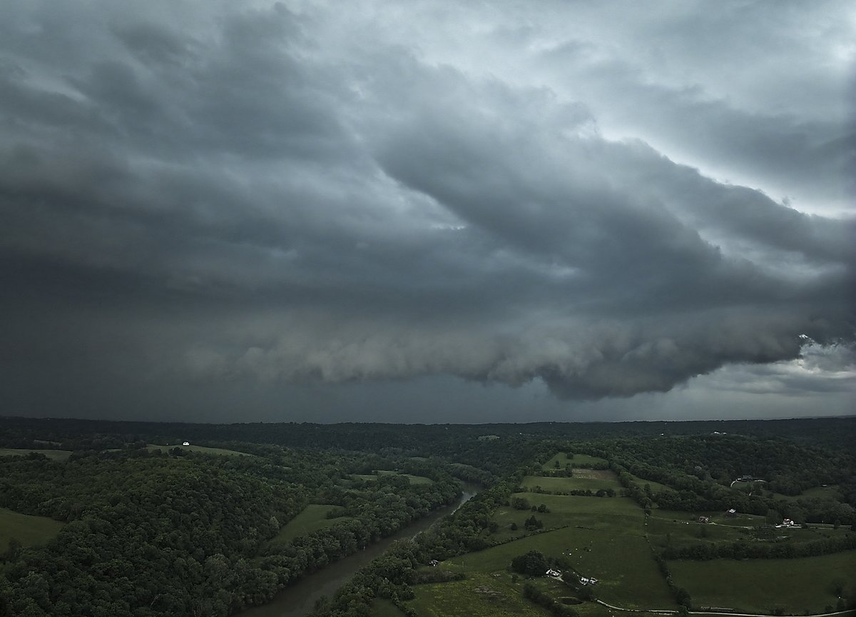 Storm move true Frankfort Ky. earlier <a href="/allyblakewx/">Ally Blake</a>
<a href="/AdamBurnistonWX/">Adam Burniston WLWT</a> <a href="/Kentuckyweather/">Chris Bailey</a>
<a href="/JimWKYT/">Jim Caldwell ⛈️</a> <a href="/MarcWeinbergWX/">Marc Weinberg</a> <a href="/cjwxguy56/">Chris Johnson FOX 56 Weather</a>
@ajsgm <a href="/cloudymamma/">Cloudymamma</a> <a href="/JAclouds/">Ja</a>
<a href="/thekyniche/">Johnnie Nicholson</a> <a href="/StormHour/">#StormHour</a> <a href="/BluegrassScenes/">Scenes of the Bluegrass</a>
