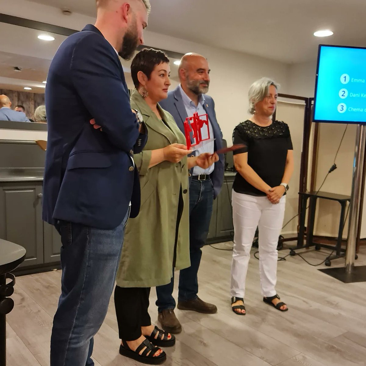 La presentación de la nueva campaña   <a href="/GijonTurismo/">Visita Gijón/Xixón</a> nos ha mostrado la #gijonomia que tiene como lema "Vivir bien tiene su ciencia" Ellos sí que saben! #xixonomia #xixon #asturies <a href="/visitGijon/">Gijón- Pdo. Asturias</a>