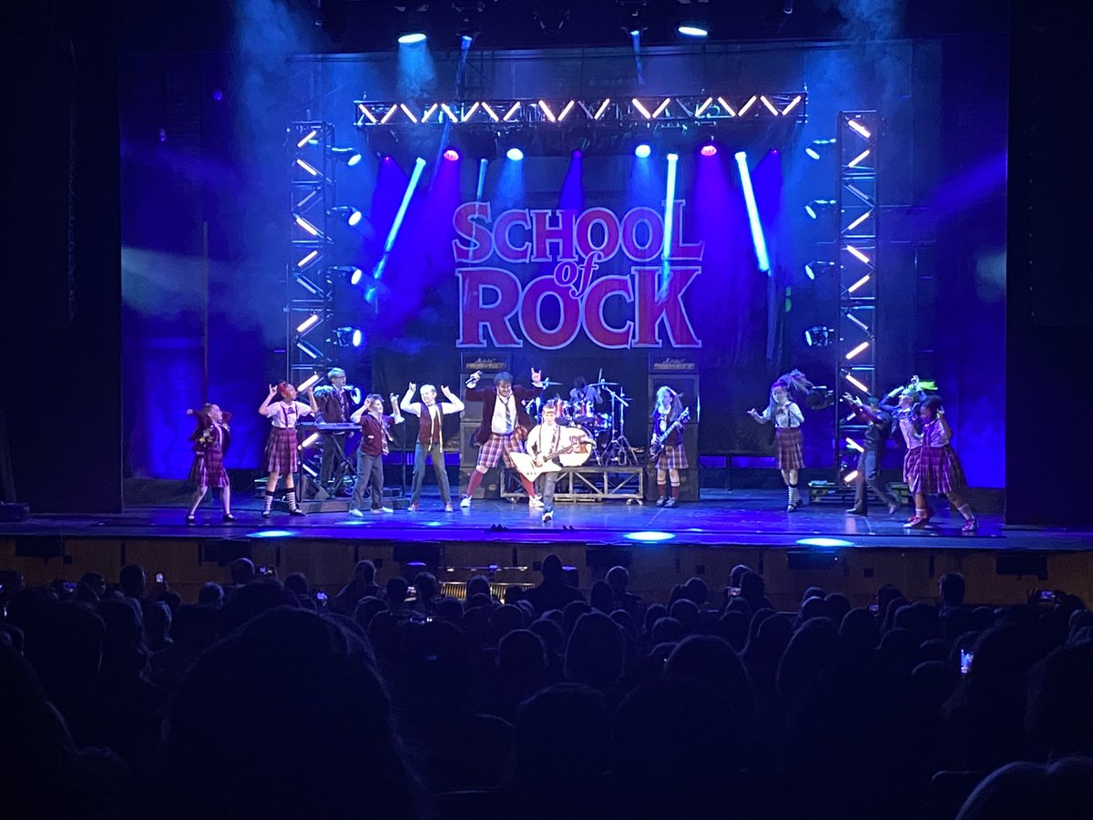 Cardiff alive to the sound of @JakeySharp <a href="/RebeccaLock22/">Rebecca Lock</a> and a whole lot of other incredibly talented people <a href="/SchoolOfRockUK/">School of Rock</a>
