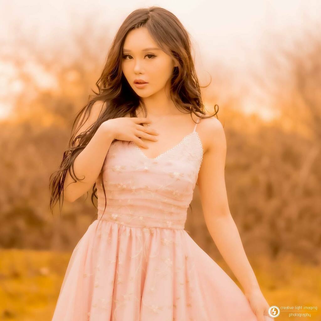 createlightimag's tweet photo. #fashion #dance #elegant #grace #lace #dress #morning #warm #lips #eyes #gorg #style #beauty #girl #portrait #nature #sway #eyes #outfit #profile #photo #editorial #art #lifestyle #creative #vancouver #wellness #glow #photography
#model https://t.co/hupoOexltr https://t.co/r0FB59wHty