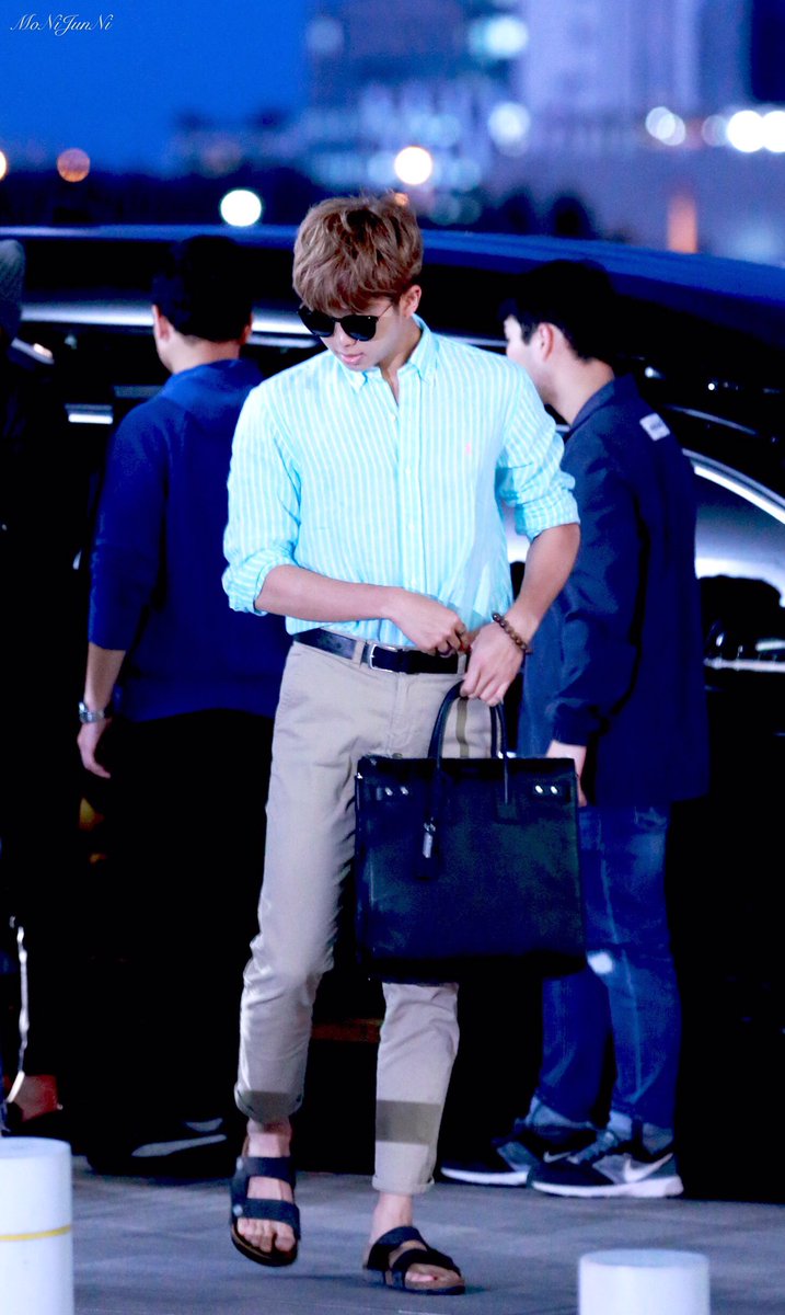 knjovertheyears's tweet photo. 🌟 170519 | namjoon 5 years ago at Incheon airport heading to Las Vegas💙. https://t.co/WMH0u6fDk7