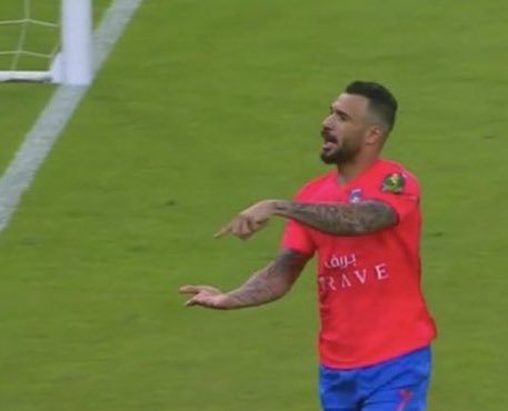 من يخلط اخيراً يخلط كثيراً 🤣🤣🤣
وين ملك الحذف هههههه