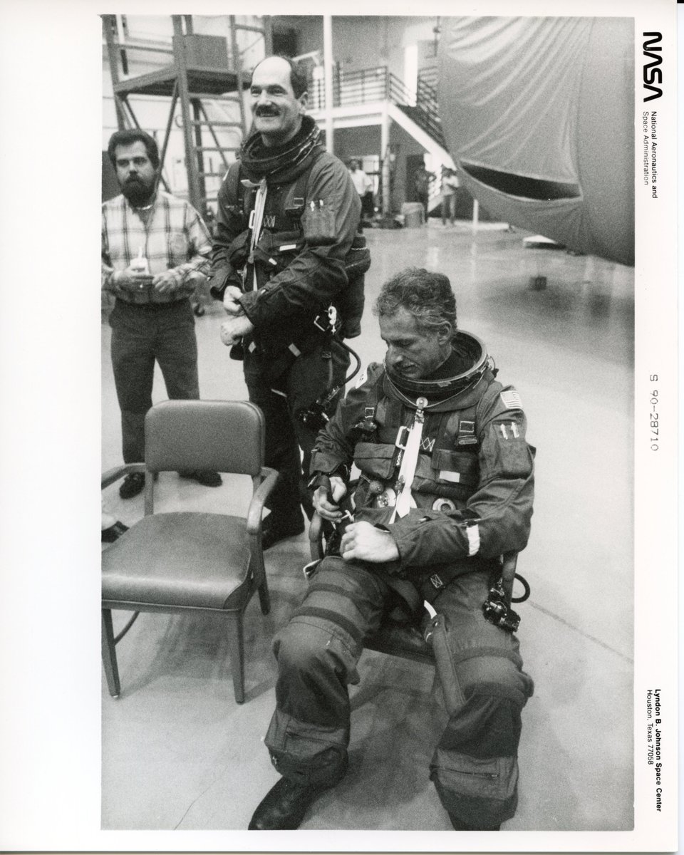 👨‍🚀 You can now own original photographic prints of historical events of the NASA Space Program, like the first moon landing! 

🚀 Sign up at budja.io to get access to the most exclusive #NFT collections on the #Cardano blockchain! 

#space #CNFT #NFTcommunity