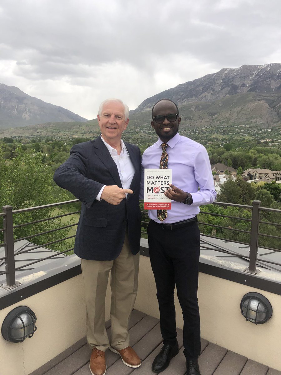 pacuwine33's tweet photo. Thanks Steven R. Shallenberger for the warm welcome to Salt Lake City again . I’m honored to catch up with you again and meet your whole team Becoming Your Best .So thankful to get a copy of your most recently launched book ‘’DO WHAT MATERS MOST “ https://t.co/tVCJvYQe2A