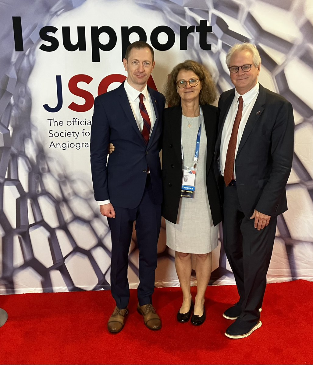 SCAI's tweet photo. Our Founding Editor-in-Chief
@AlexandraLansky, SCAI President @HenrytTimothy, and SCAI 2022 Interventional Cardiology Program Director Dmitriy Feldman #wesupportJSCAI #ISupportJSCAI #SCAI2022 https://t.co/e5NNu0kUY3