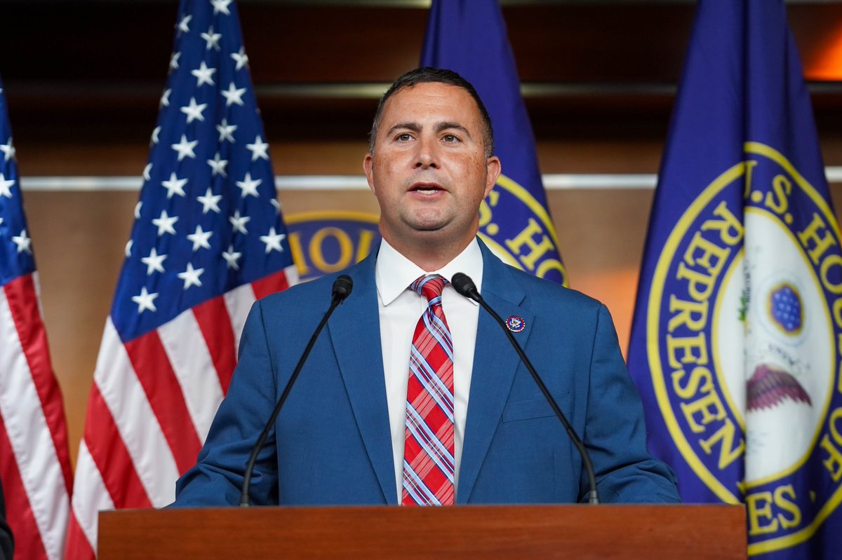 Gobernador Pierluisi tweet media