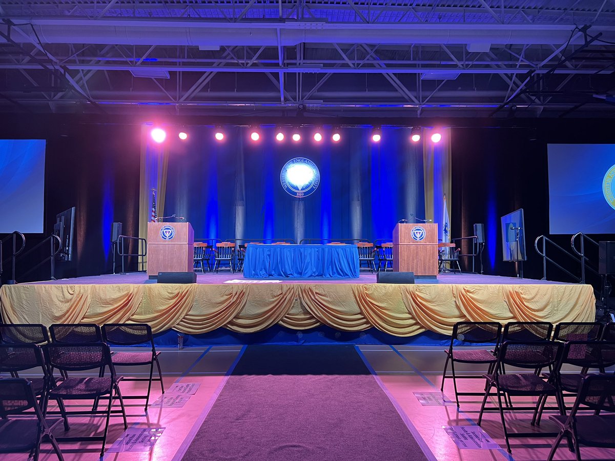 WNEUniversity's tweet photo. Weβre getting the stage set! Join us for our Commencement ceremonies this weekend celebrating the Class of 2022 and their accomplishments ππ #WNEGrad
π https://t.co/8pRZZDQdvw https://t.co/rms10jhhJW