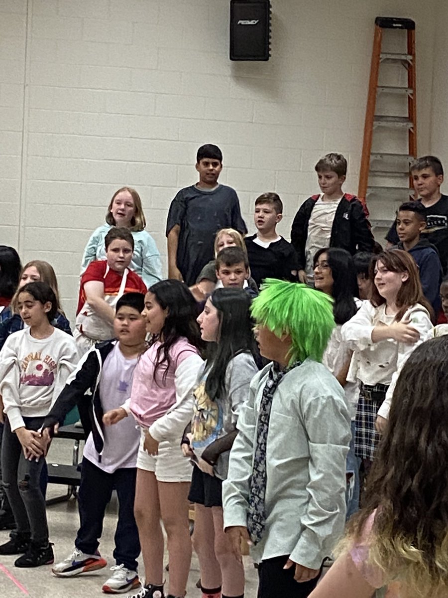 Deb58201864's tweet photo. It’s time for “Zombie School”. Break a leg 5th graders!!  You got this!! 🧑‍🎤🎬🎼@MtView07836 @melandyk @JOlsyn1109 @ZywickiR https://t.co/OdalkeeEpB