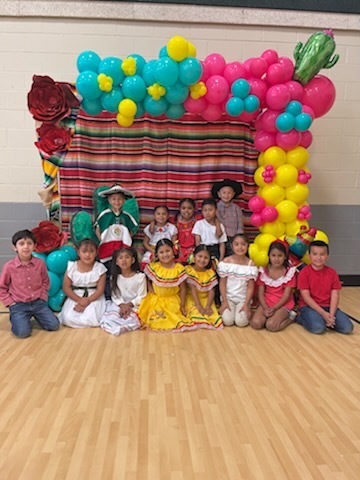 Douglas Elementary tweet media