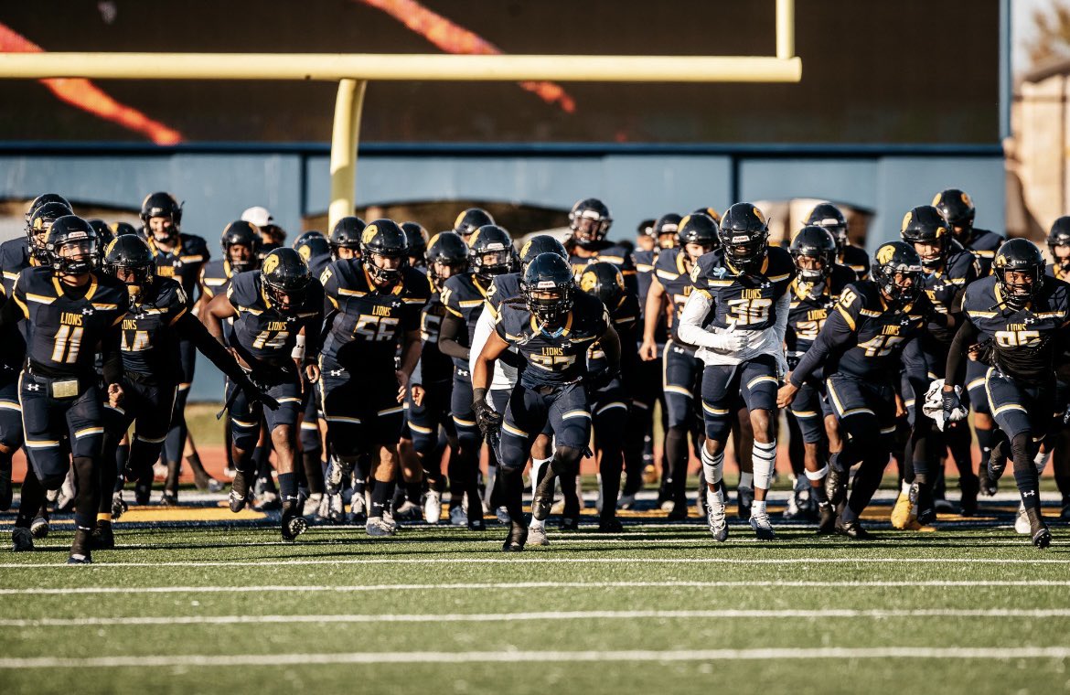 ChaseDavis1_'s tweet photo. #AGTG Blessed to receive an offer from Texas A&amp;M Commerce!! #LionsAllRise @Cfuller29Coach @JackInTheBox58 @Lions_FB https://t.co/JXJ8mrOhf7
