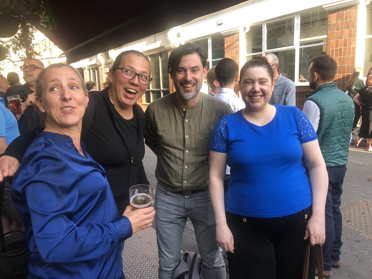 greenwellys's tweet photo. Post #GuildCommunitySummit pub hang out with these #community legends @rosiesherry @blaisegv @serenastweeting - so good to see, hug and chat. Iβm exhausted but so happy that we gathered wonderful people in and shared #community experiences and insight today. π https://t.co/YxBOVY2o4z