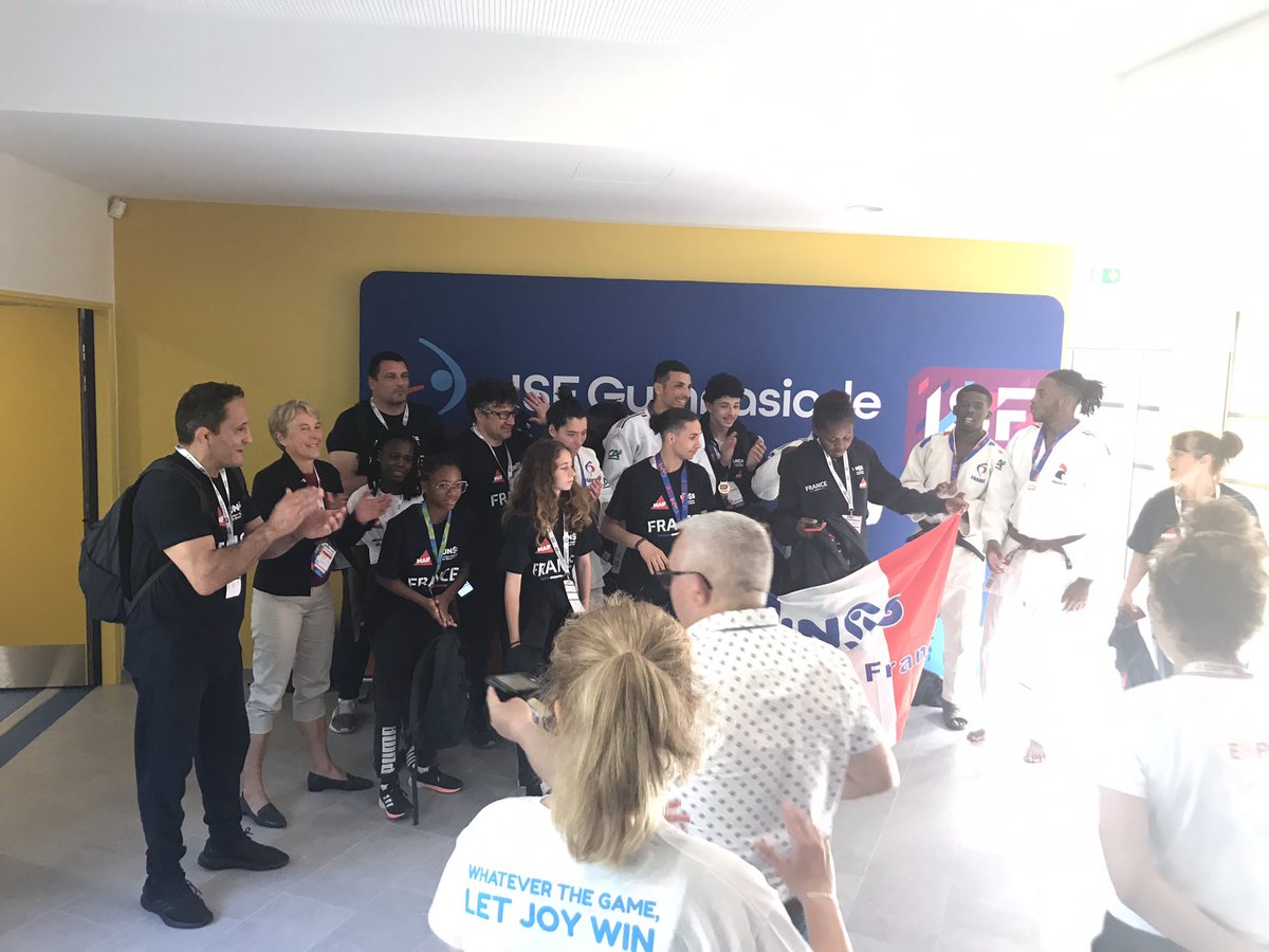 JjCoquelet's tweet photo. Avec les Gymnasiades accueillies à Val-de-Reuil à Jess Owens et dans le cadre magnifique du « nouveau » Léo Lagrange, les jeunes sportifs venus de nombreux pays du monde nous ont fait partager de très beaux moments. Un message à méditer. https://t.co/jP72NGnCxI