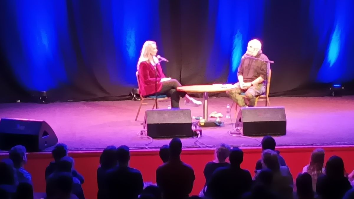MadridComedy's tweet photo. Days to go until the Madrid debut for the visually challenged Boy fresh from a totally sold out Barcelona!! - https://t.co/SToXLVZTcL https://t.co/RHeev82gkV