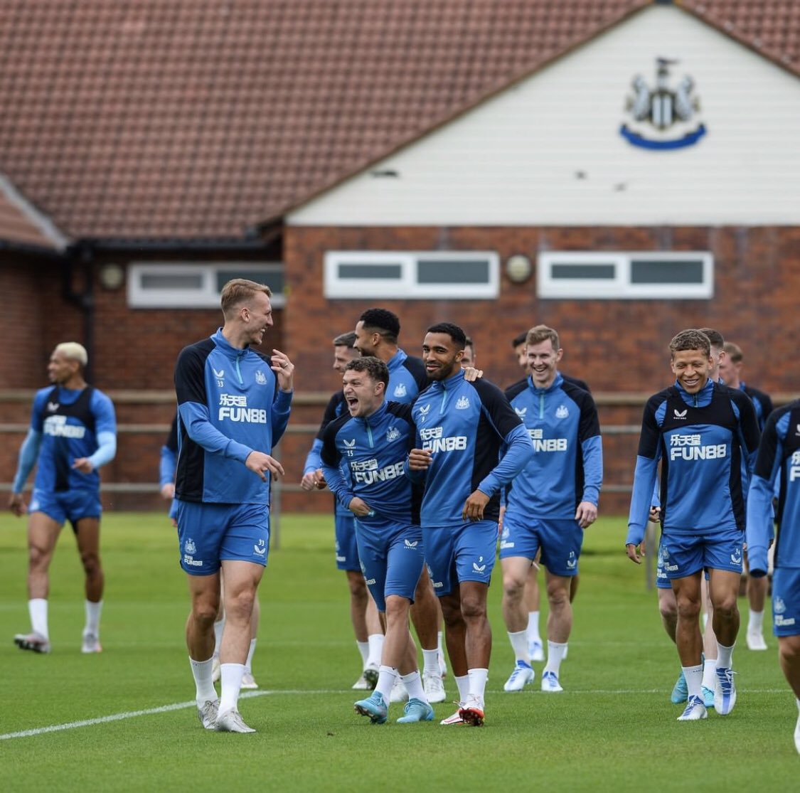 GianfrancoShoIa's tweet photo. Lads #nufc https://t.co/auWWsdubCt