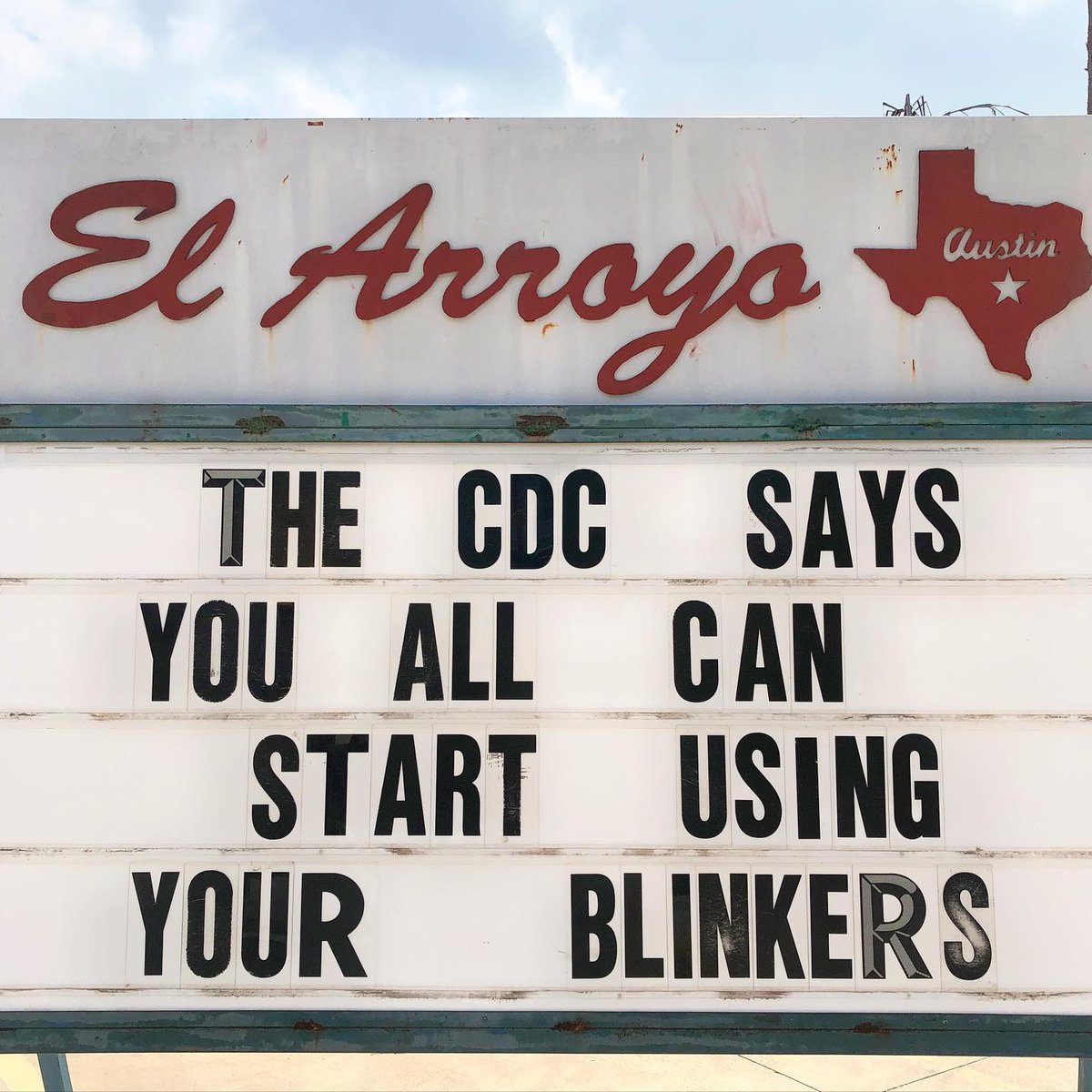 jameson_suzanne's tweet image. Will someone please tell #tucson drivers this. Geez 😁
@whatsuptucson #thursdayvibes