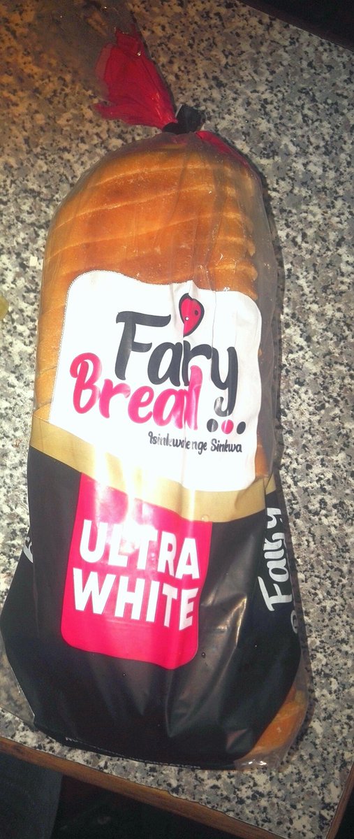 The way i enjoy bread from <a href="/cakefairyzim/">Cake Fairy Zim</a>, i should be their brand ambassador already. I brought two loaves to work this afternoon and the aroma filled the whole office. My mistake. i lost one loaf to colleagues. Please retweet till they see my tweet. <a href="/cakefairyzim/">Cake Fairy Zim</a>
