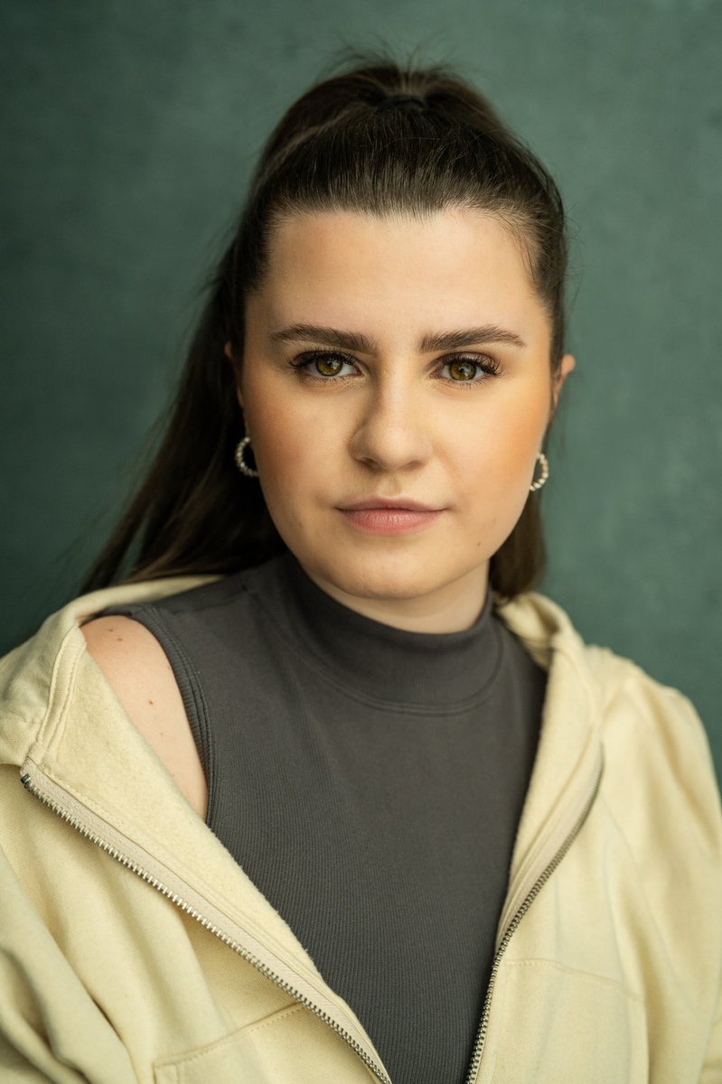 New headshots 📸 I love them! Thank you so much <a href="/yellowbellyfoto/">YellowBellyPhoto</a> 💛
